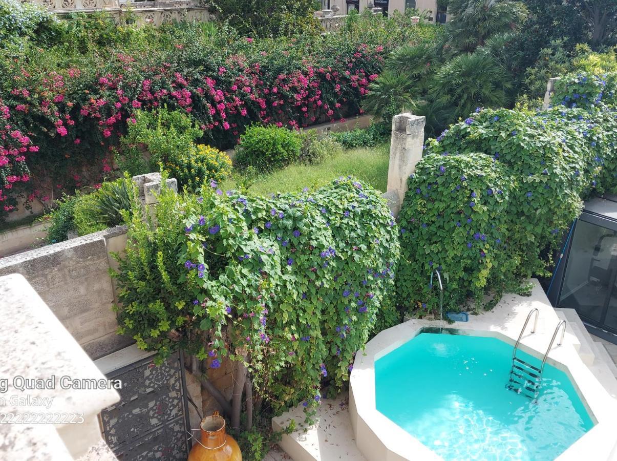 Dimora Charleston Lecce Parcheggio Privato In Loco Gratis Bed & Breakfast Ngoại thất bức ảnh