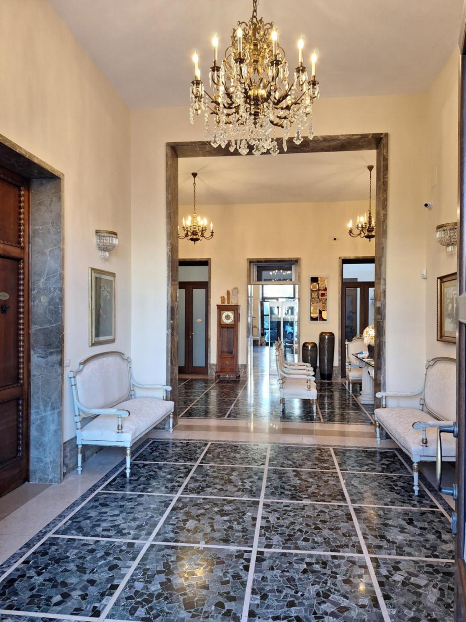 Dimora Charleston Lecce Parcheggio Privato In Loco Gratis Bed & Breakfast Ngoại thất bức ảnh
