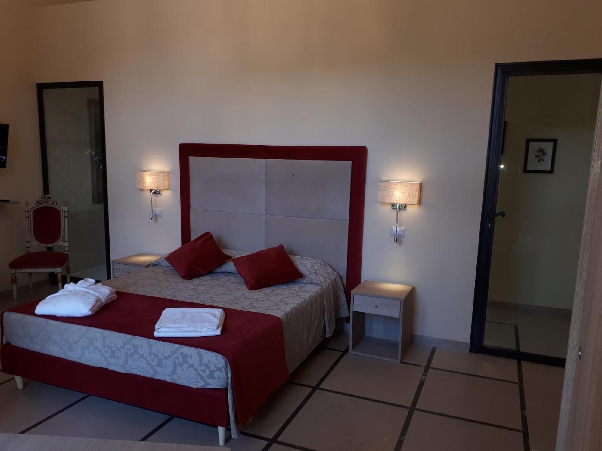 Dimora Charleston Lecce Parcheggio Privato In Loco Gratis Bed & Breakfast Phòng bức ảnh