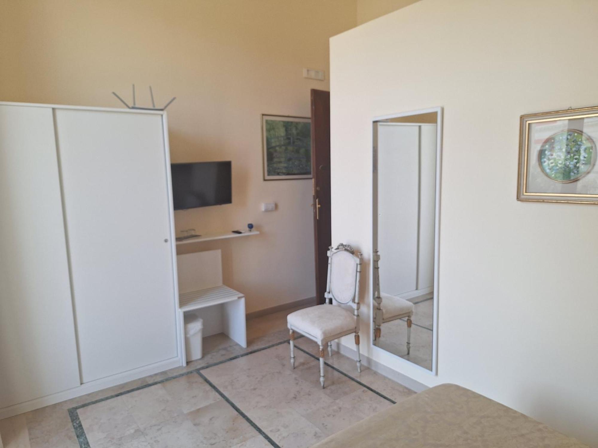 Dimora Charleston Lecce Parcheggio Privato In Loco Gratis Bed & Breakfast Phòng bức ảnh