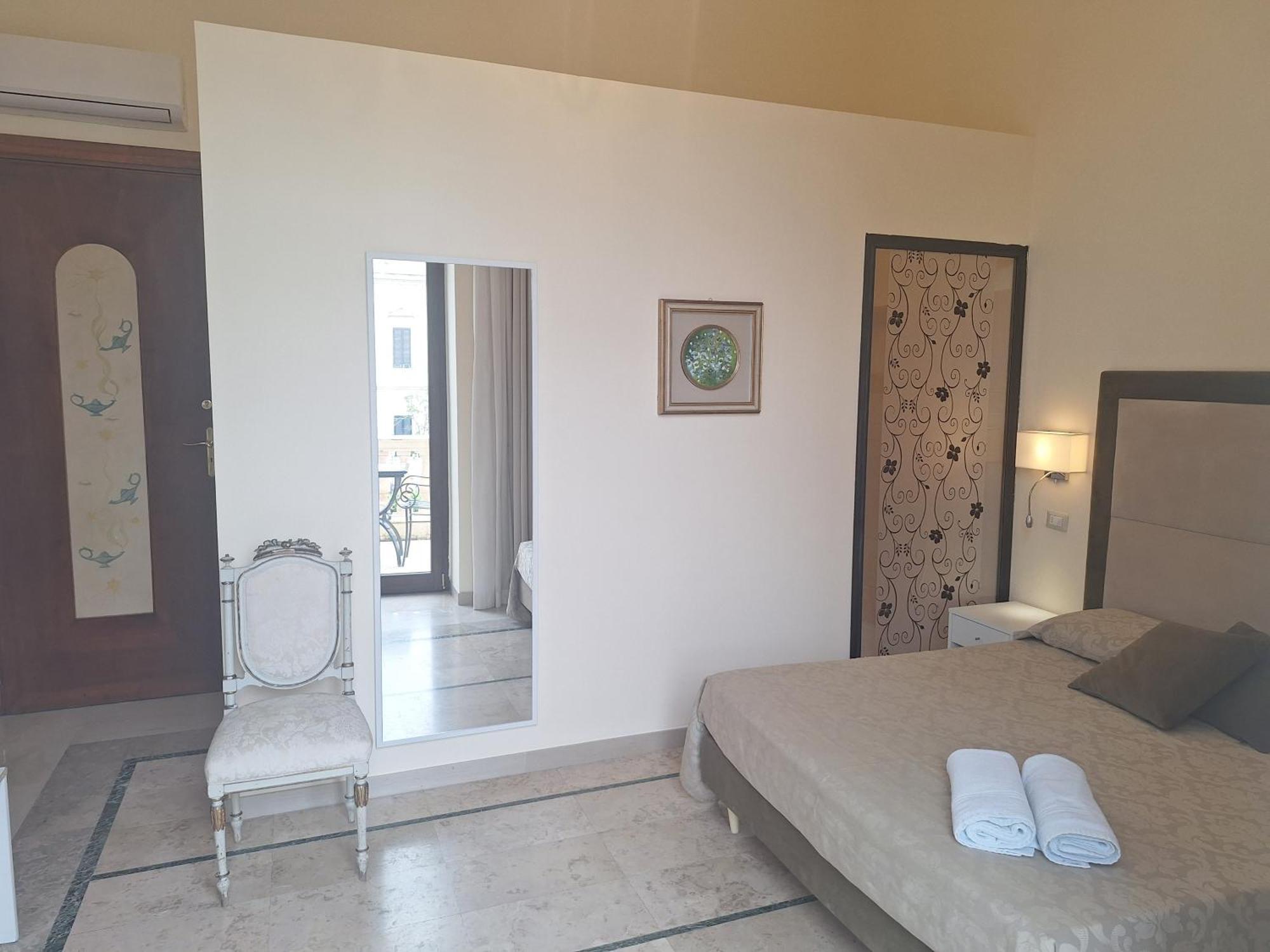 Dimora Charleston Lecce Parcheggio Privato In Loco Gratis Bed & Breakfast Phòng bức ảnh