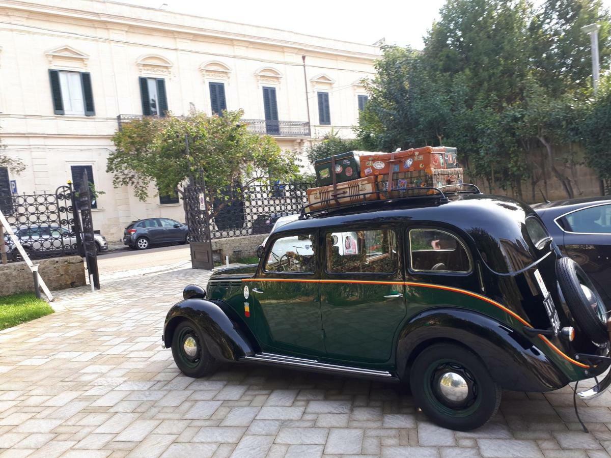 Dimora Charleston Lecce Parcheggio Privato In Loco Gratis Bed & Breakfast Ngoại thất bức ảnh