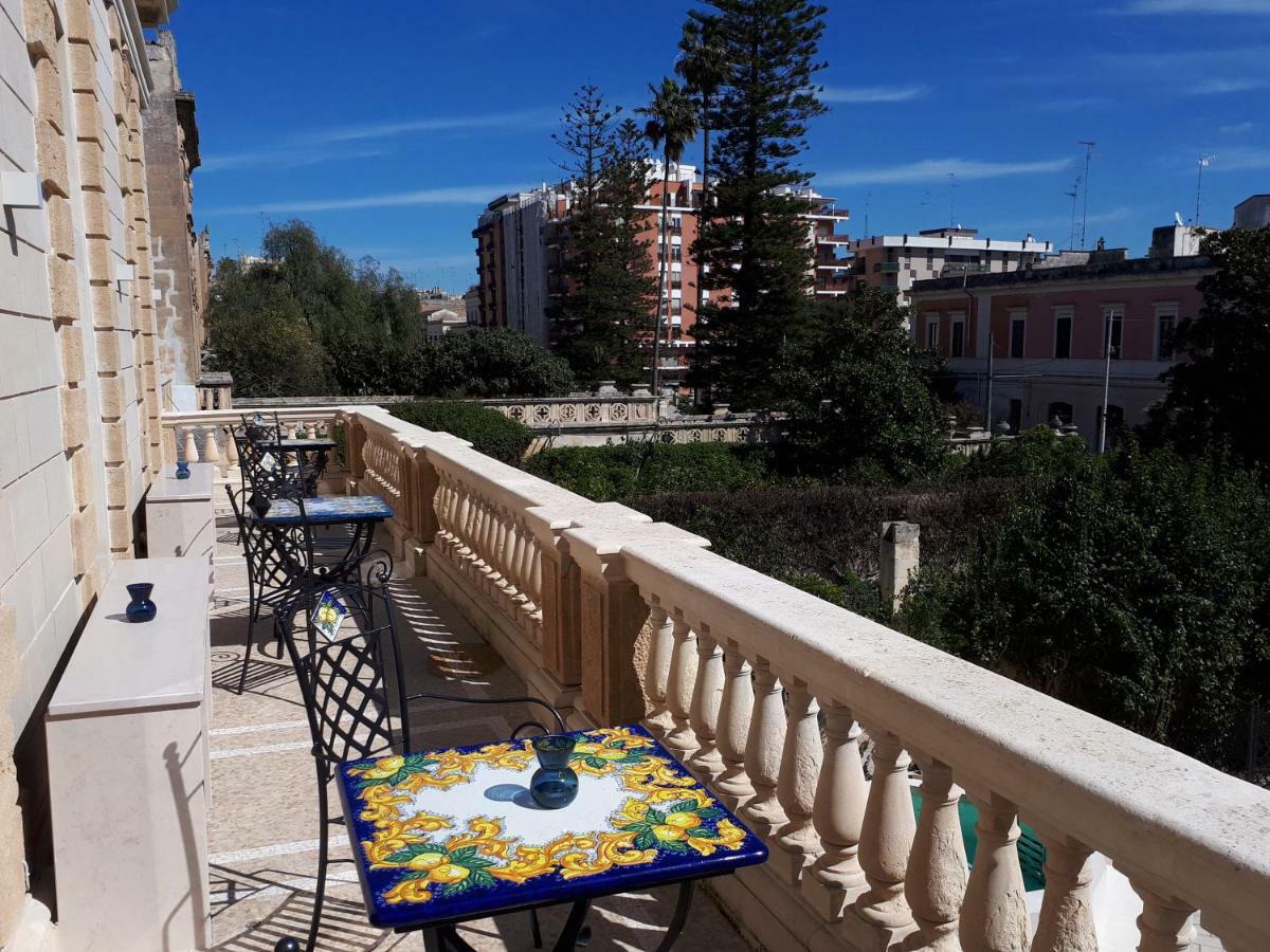 Dimora Charleston Lecce Parcheggio Privato In Loco Gratis Bed & Breakfast Ngoại thất bức ảnh