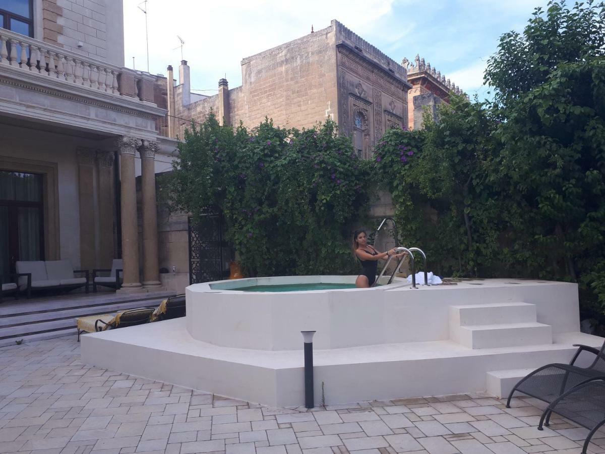 Dimora Charleston Lecce Parcheggio Privato In Loco Gratis Bed & Breakfast Ngoại thất bức ảnh